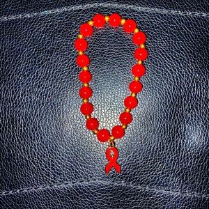 RED BREAST CANCER AWARENESS BEADED BRACELET